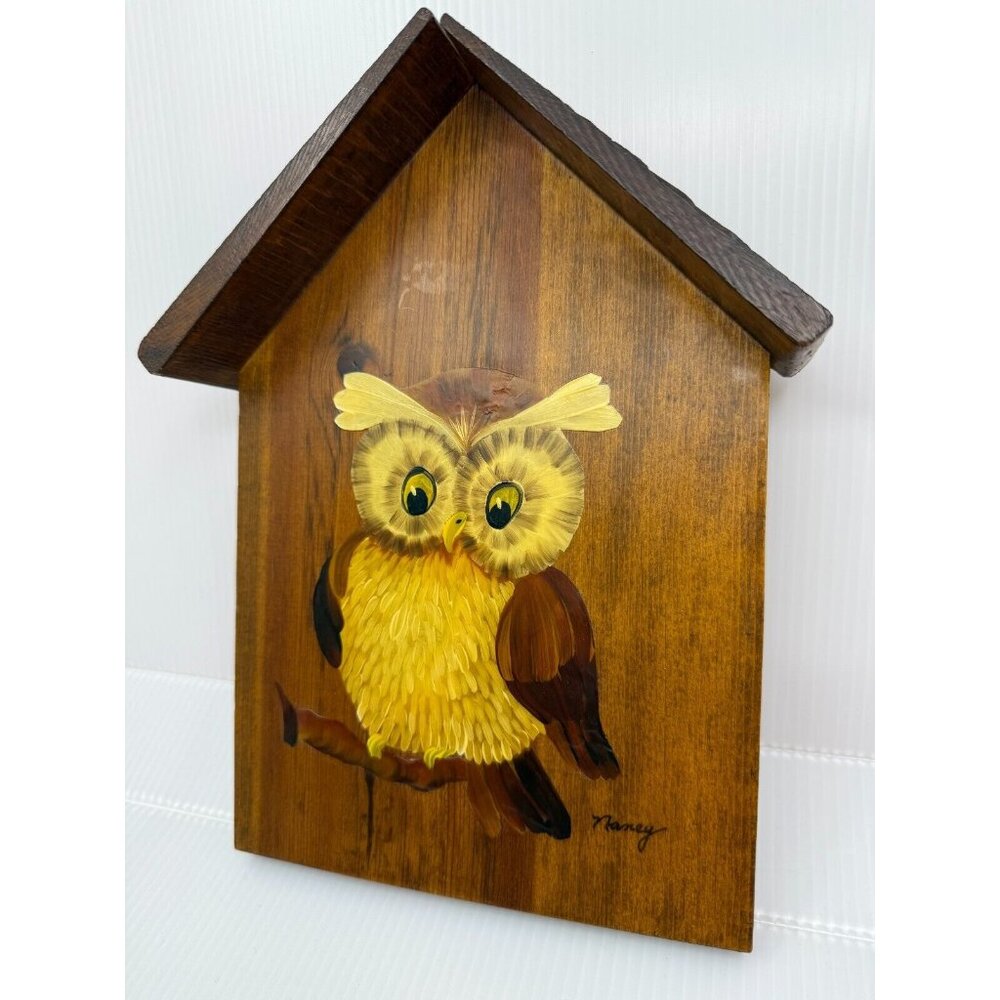 Vintage Artist Signed Hand Painted Owl House Wood Oval Plaque 7"x10 1/2" Retro - Picture 3 of 8